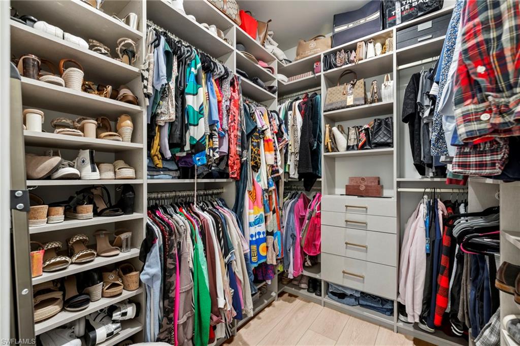 MANATEE COVE - Residential