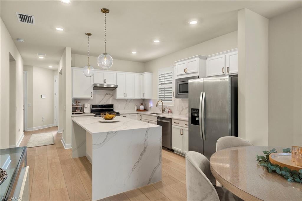 MANATEE COVE - Residential