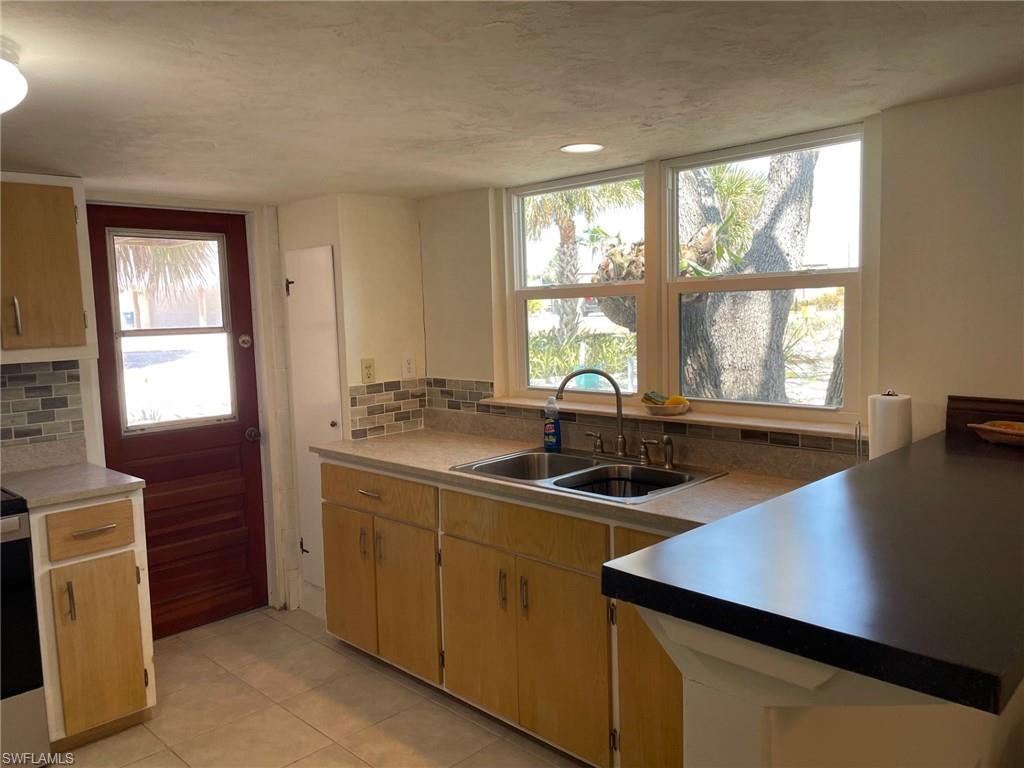 GULF HEIGHTS - Residential