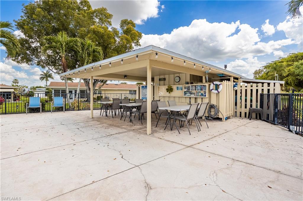 WHISKEY CREEK VILLAGE GREEN - Residential