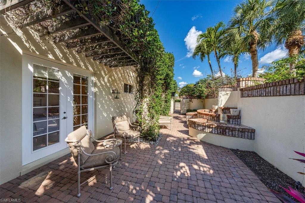 QUAIL WEST - Residential