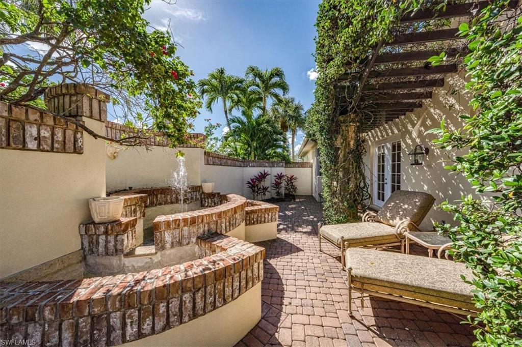 QUAIL WEST - Residential