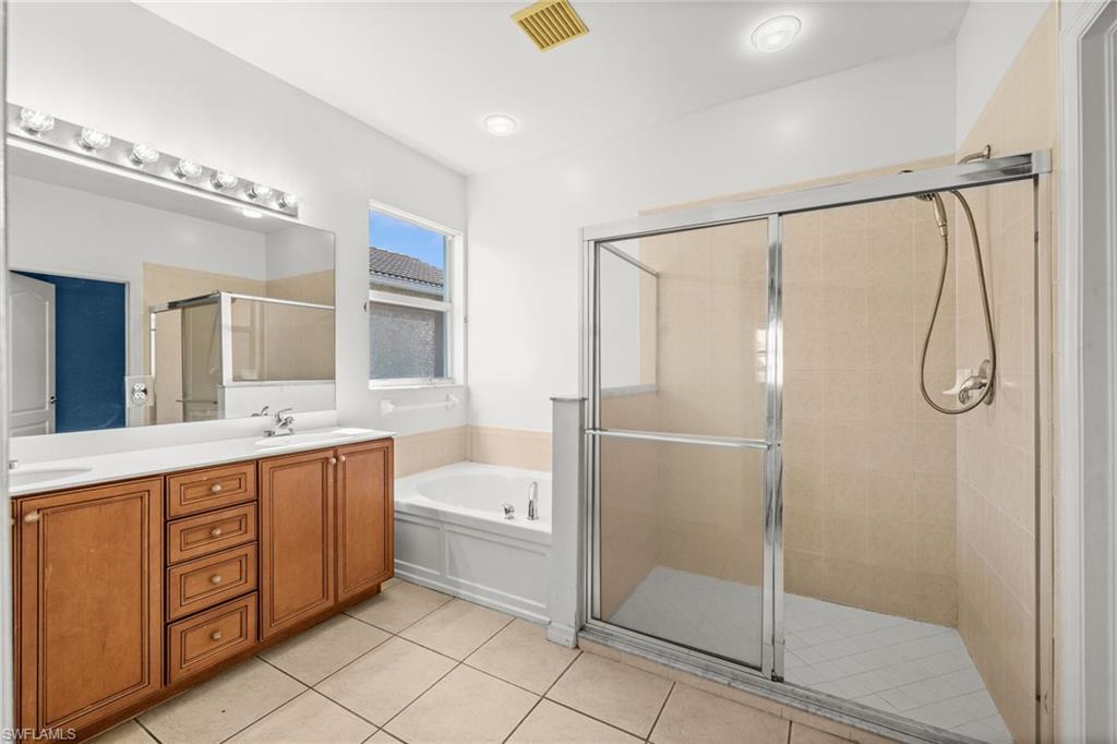 INDIGO LAKES - Residential