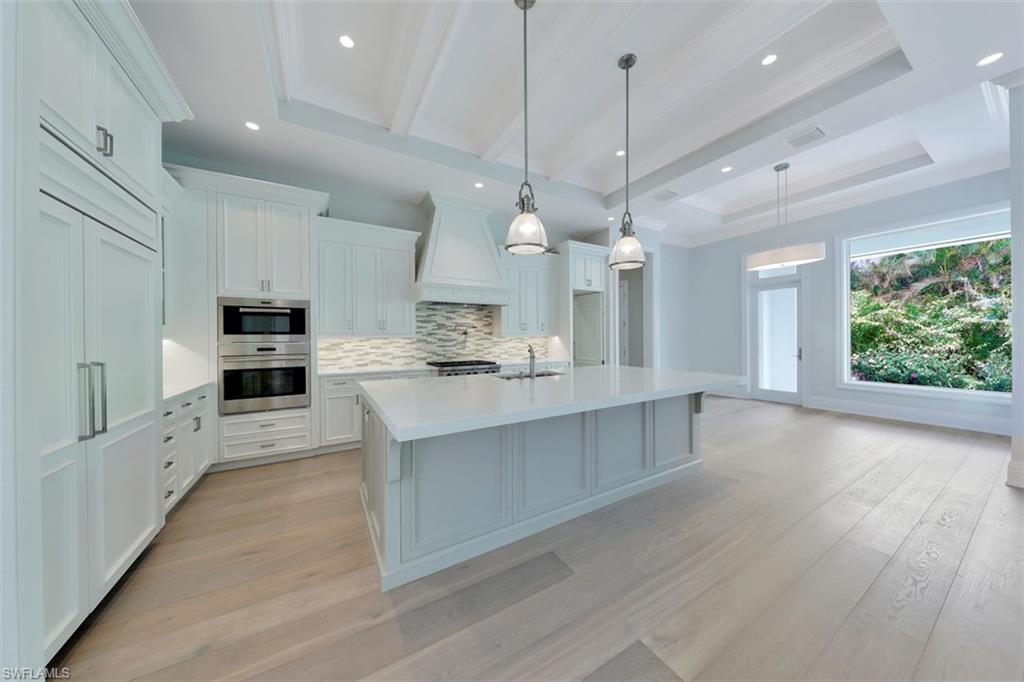 MOORINGS - Residential