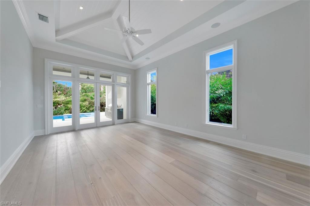 MOORINGS - Residential