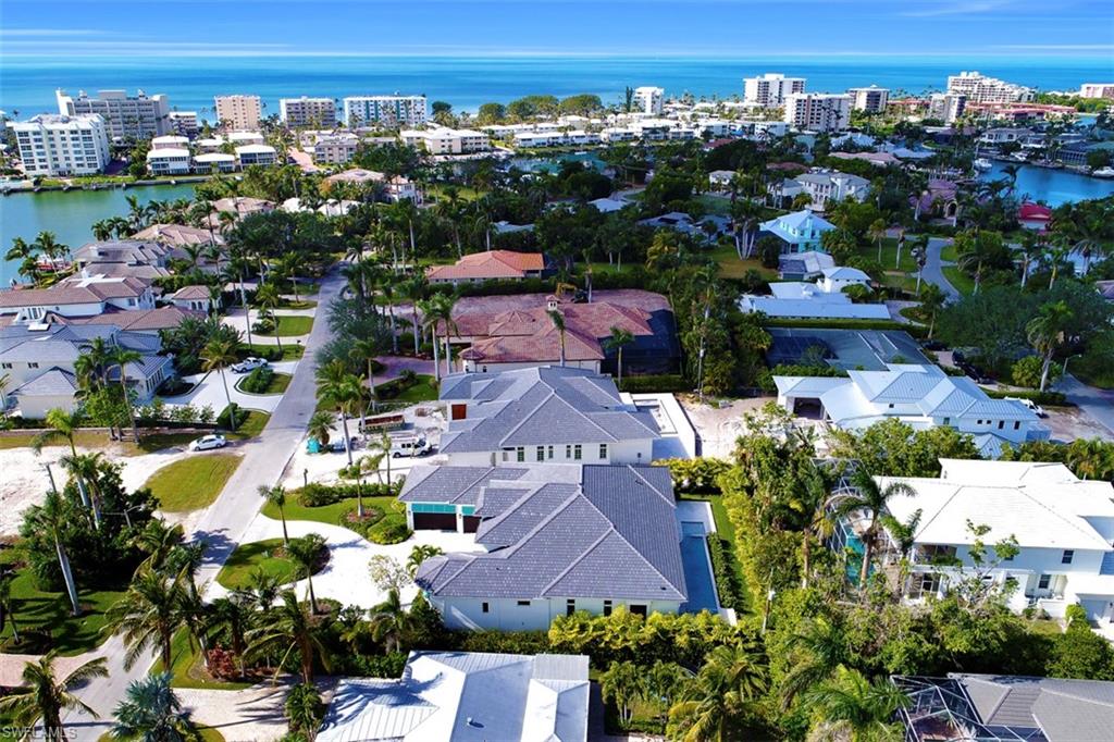 MOORINGS - Residential