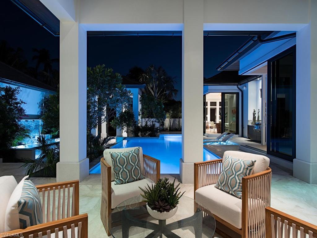 AQUALANE SHORES - Residential