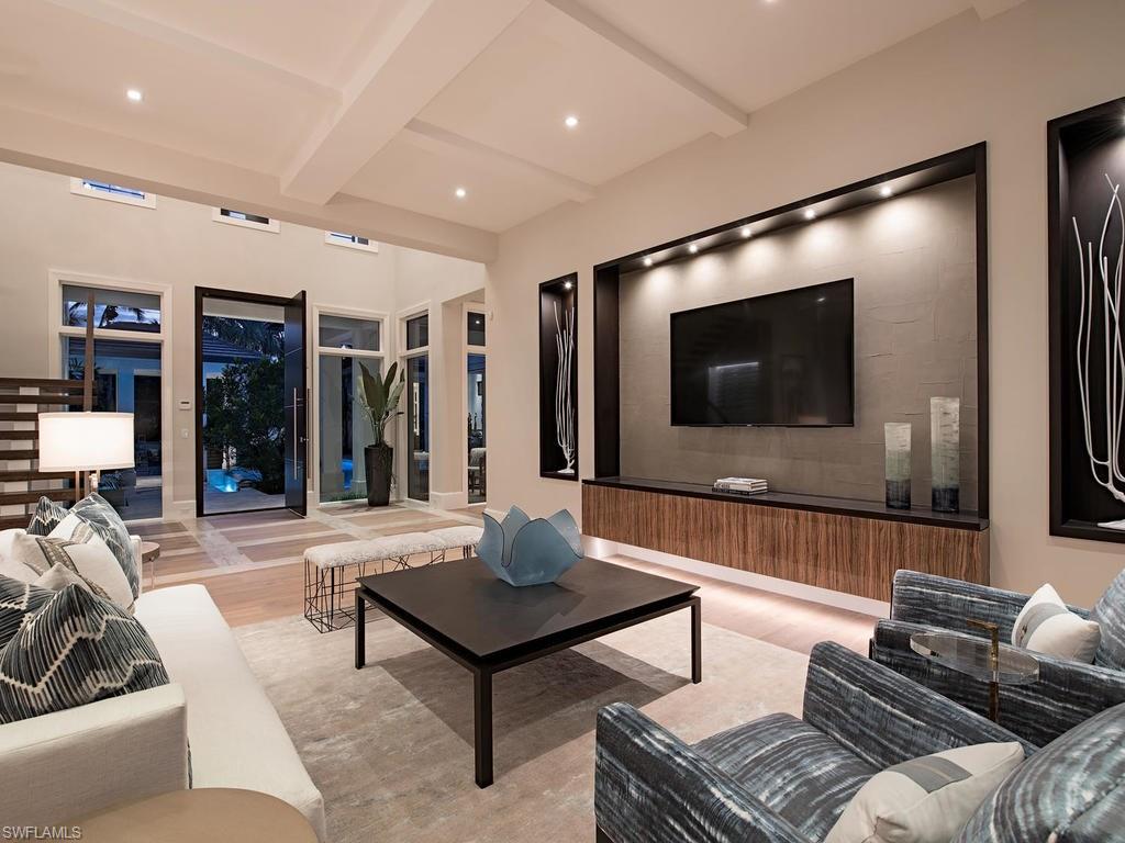 AQUALANE SHORES - Residential