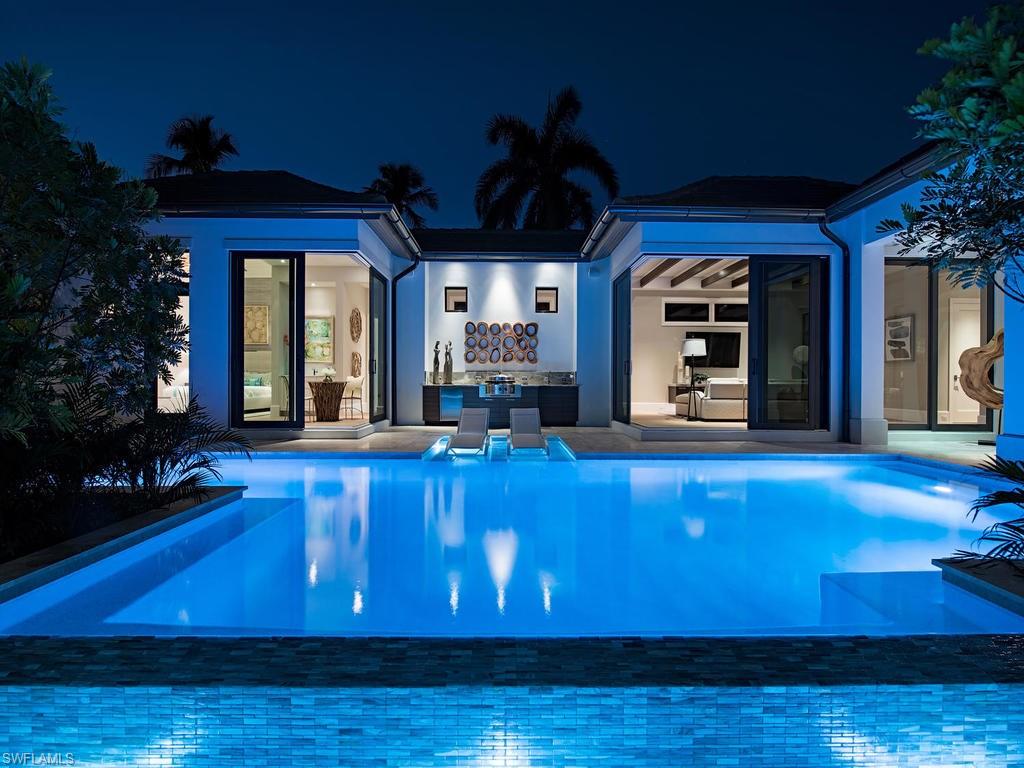 AQUALANE SHORES - Residential