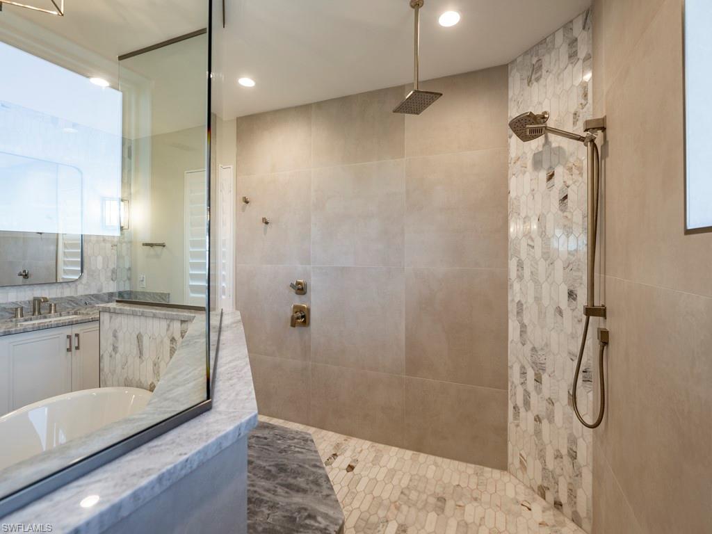 CHATEAUX SUR MER UNREC - Residential