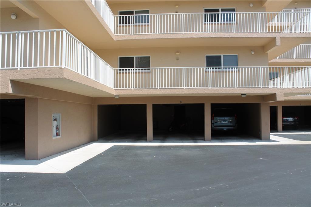 SOUTHERN BREEZE GARDENS - Residential