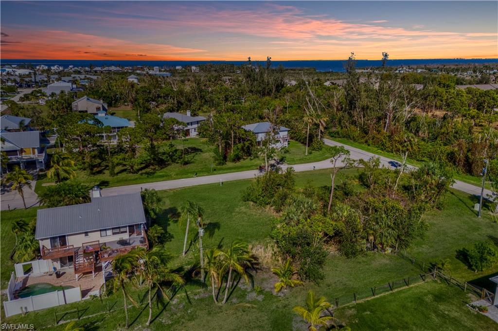 CAPTAINS COVE - Land