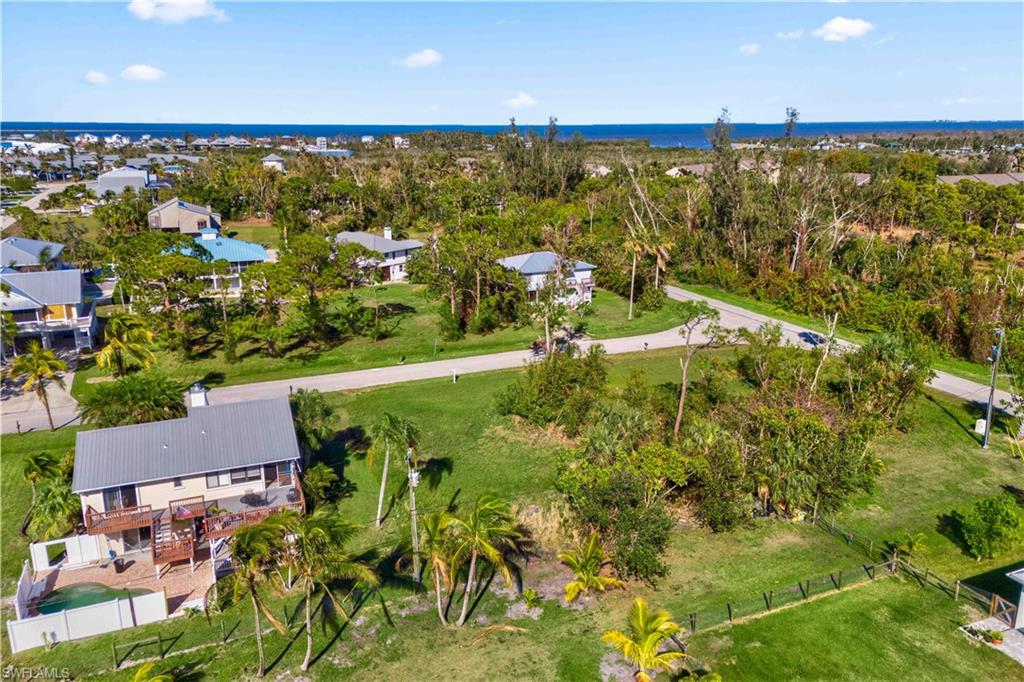 CAPTAINS COVE - Land