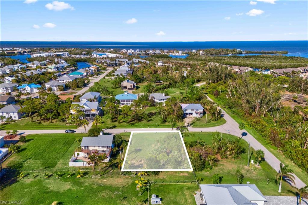 CAPTAINS COVE - Land