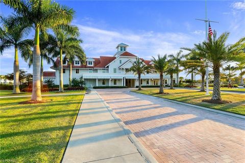 A home in NAPLES