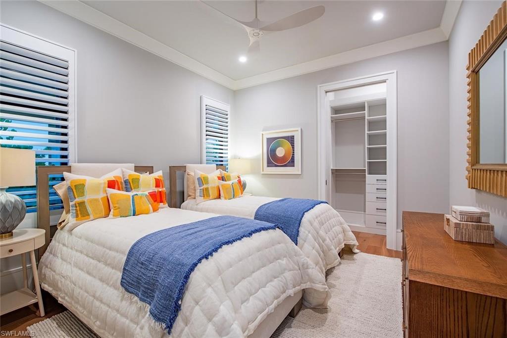 ROYAL HARBOR - Residential