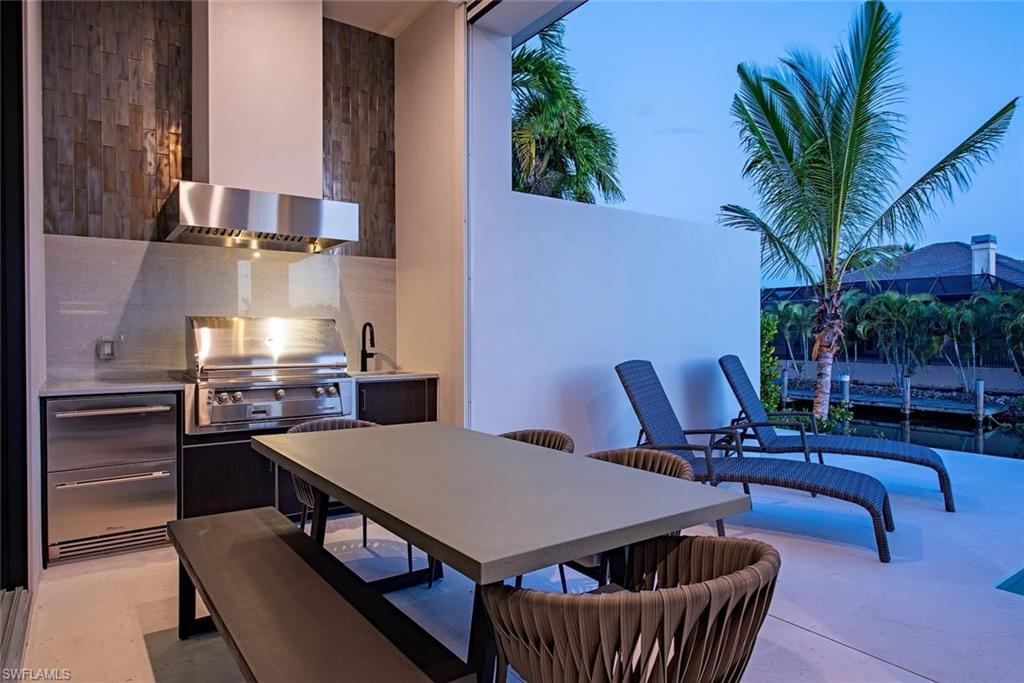 ROYAL HARBOR - Residential