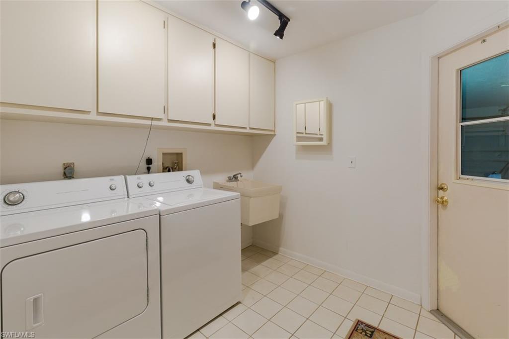 WYLDEWOOD LAKES CONDO - Residential