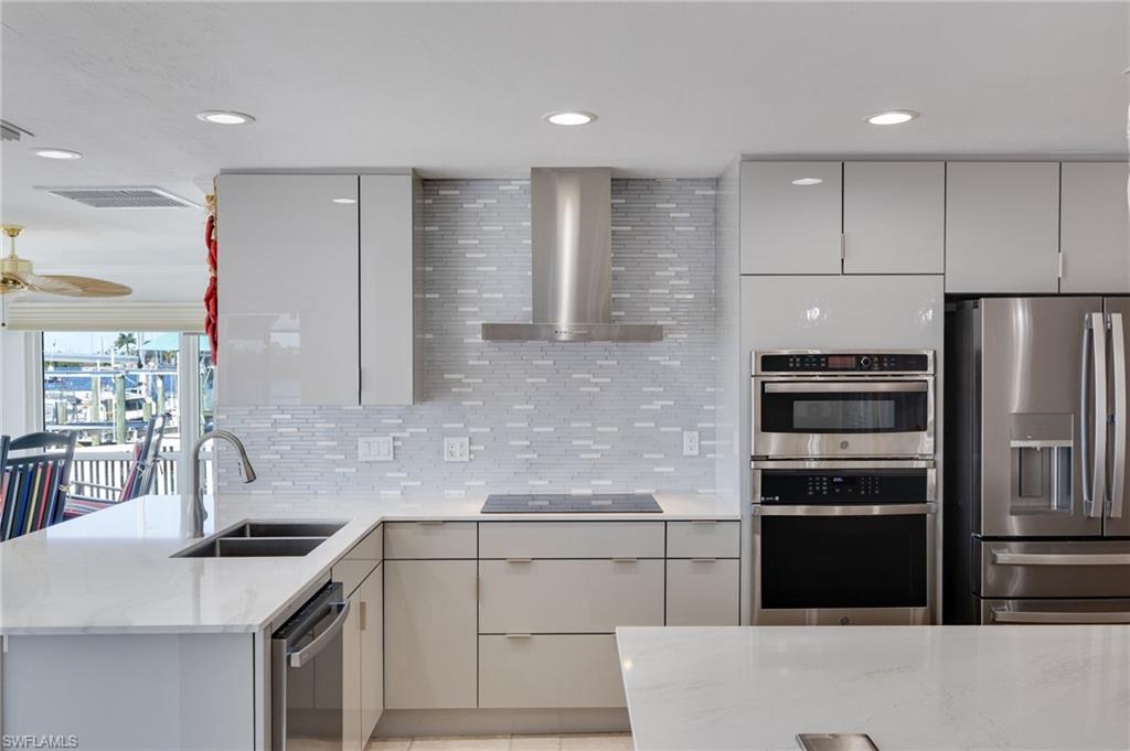 ISLAND HARBORS - Residential