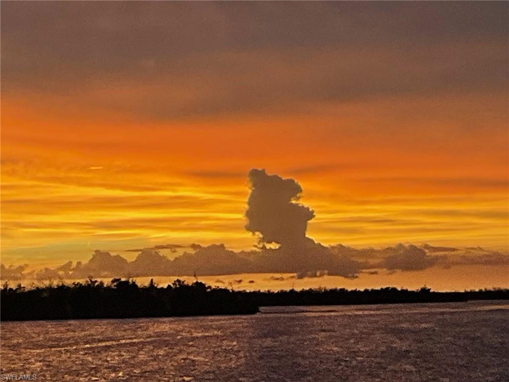 ISLAND HARBORS - Residential