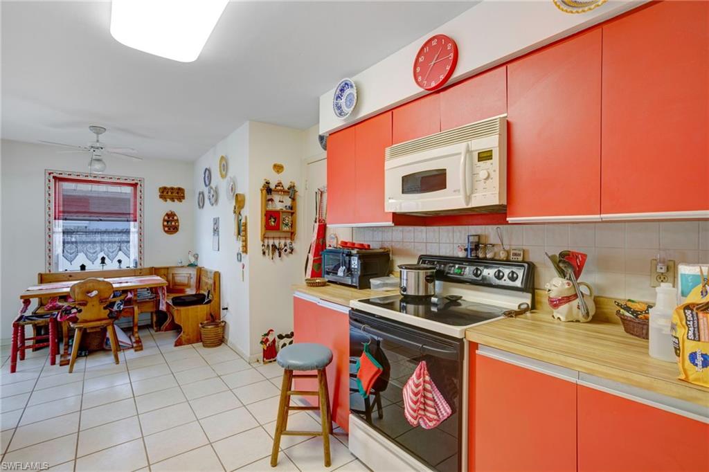 NAPLES PARK - Residential