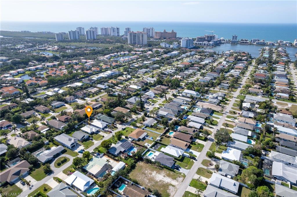 NAPLES PARK - Residential