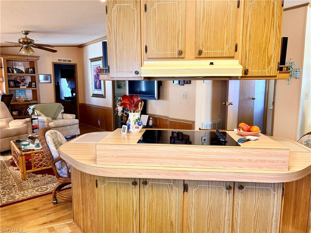 LAKE ARROWHEAD MOB VILLAGE - Residential