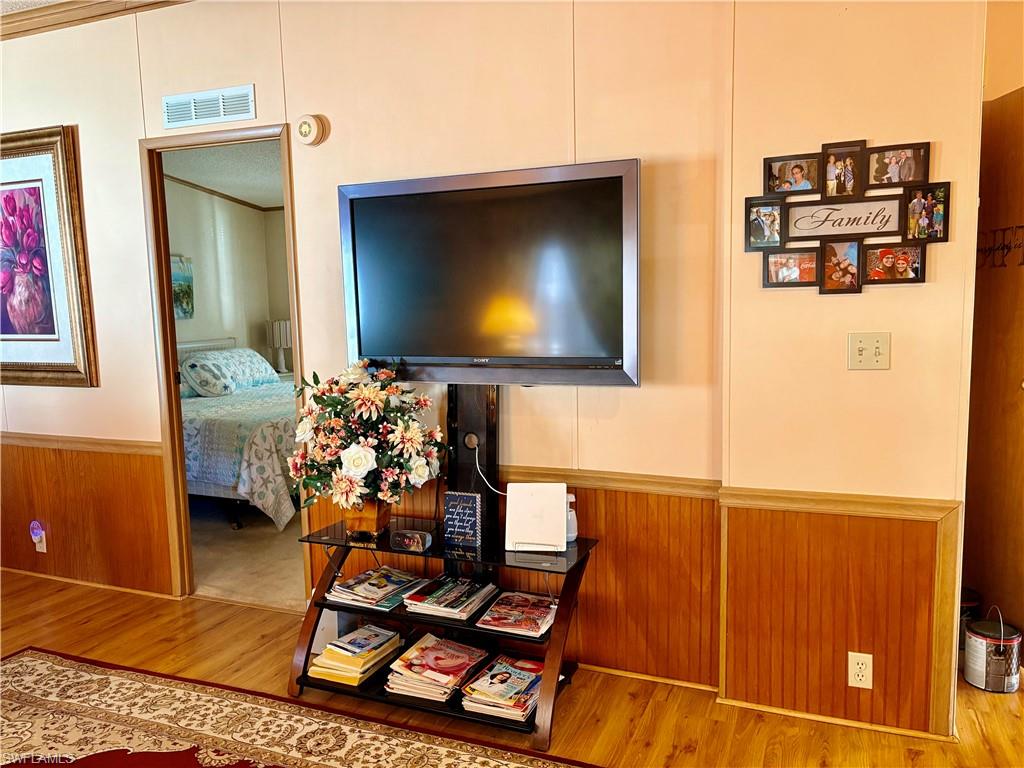 LAKE ARROWHEAD MOB VILLAGE - Residential