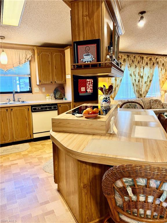 LAKE ARROWHEAD MOB VILLAGE - Residential