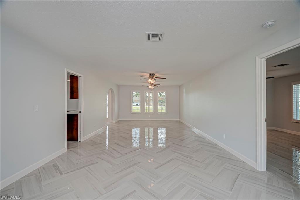 NORTH FORT MYERS PARK - Residential