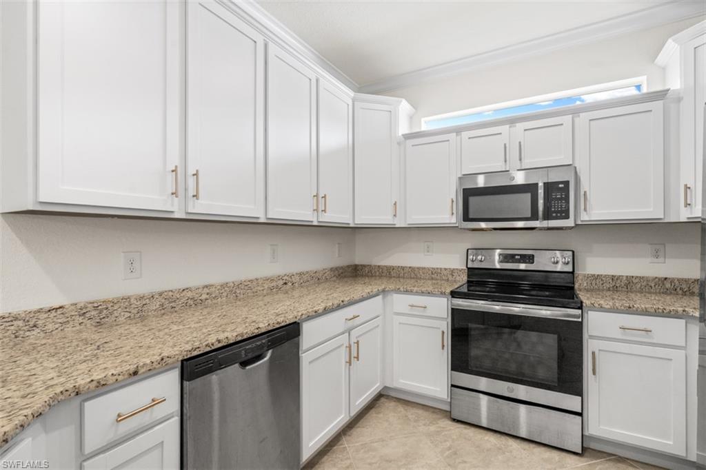 CASTALINA - Residential Lease