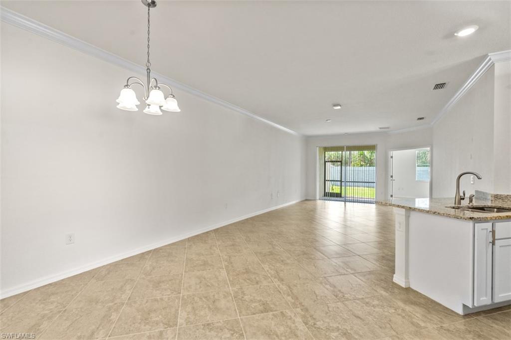 CASTALINA - Residential Lease