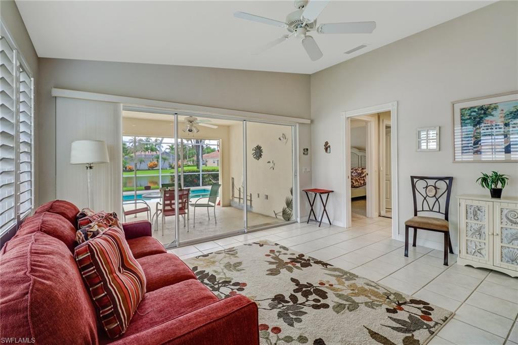 ISLAND WALK - Residential