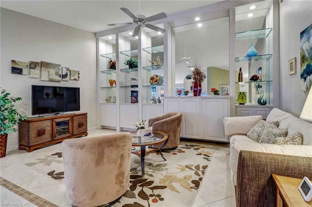 ISLAND WALK - Residential