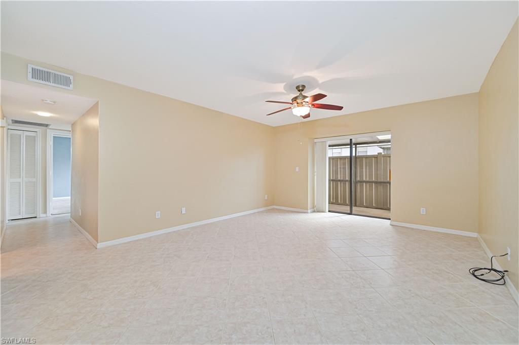 VILLAS THREE - Residential