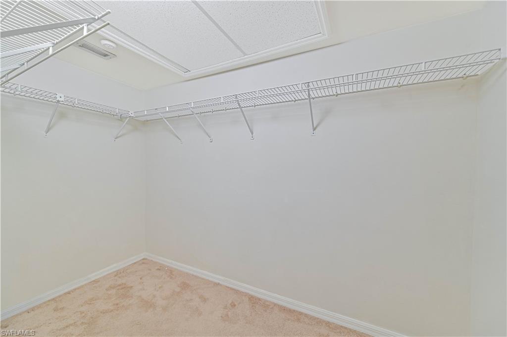 VILLAS THREE - Residential