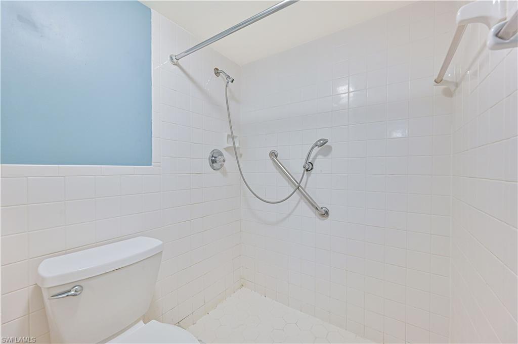 VILLAS THREE - Residential