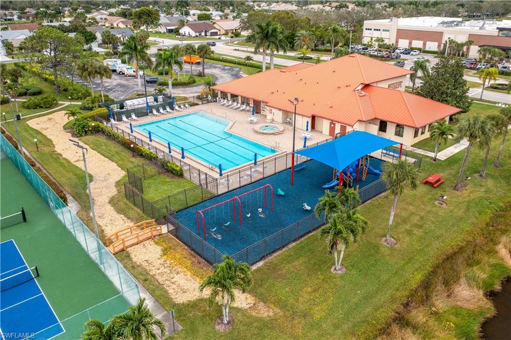 VILLAS THREE - Residential