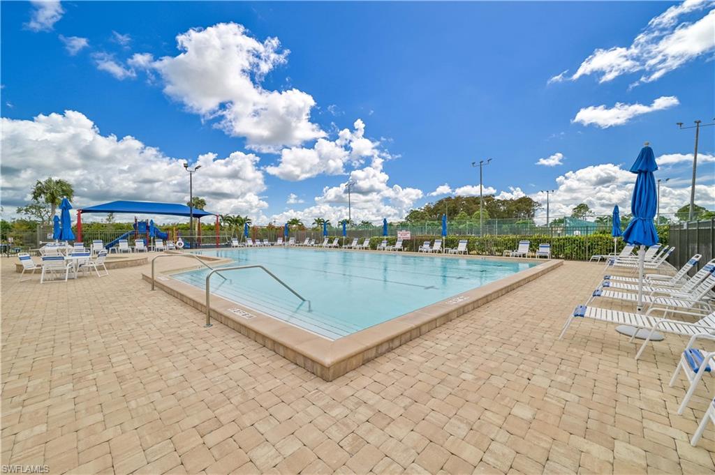 VILLAS THREE - Residential