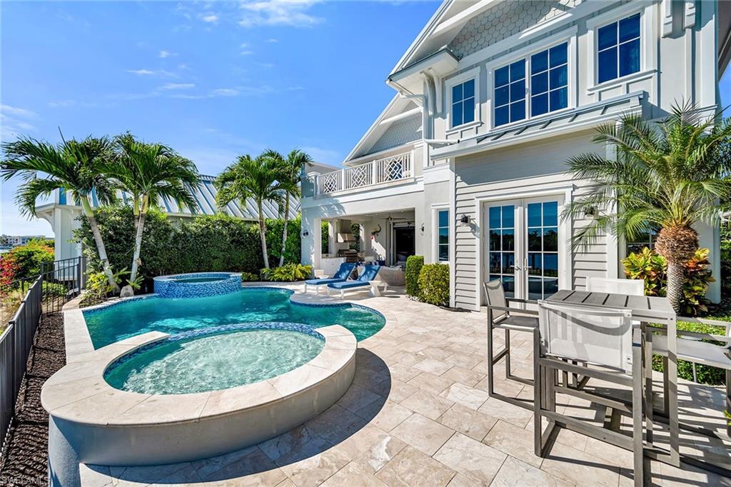 MANGROVE BAY - Residential