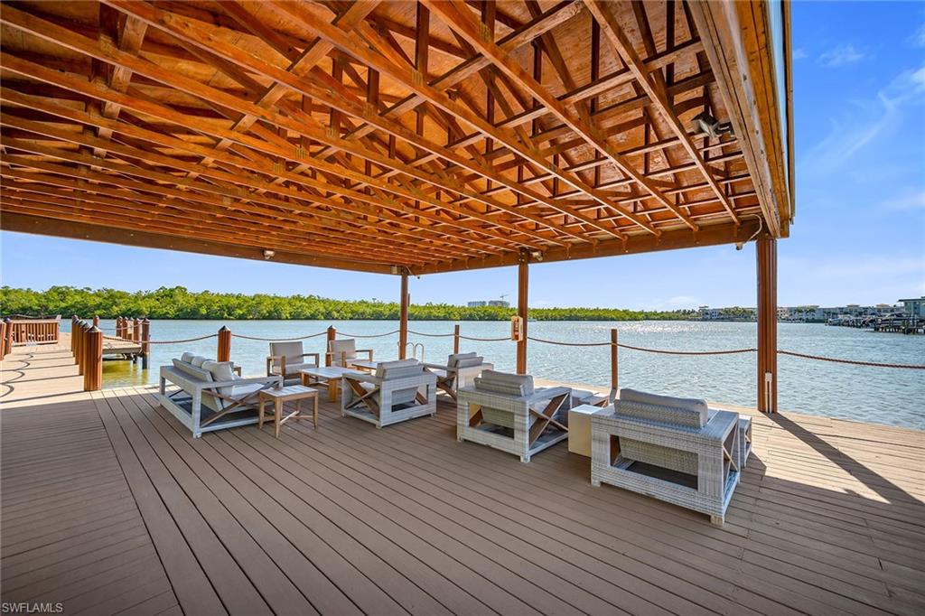 MANGROVE BAY - Residential