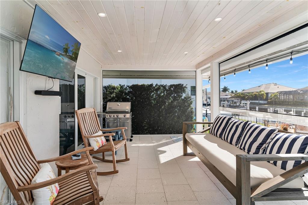 MARCO BEACH - Residential