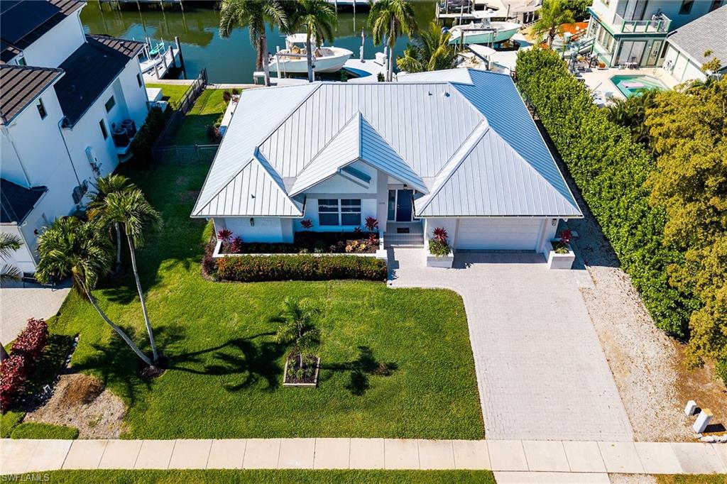 MARCO BEACH - Residential