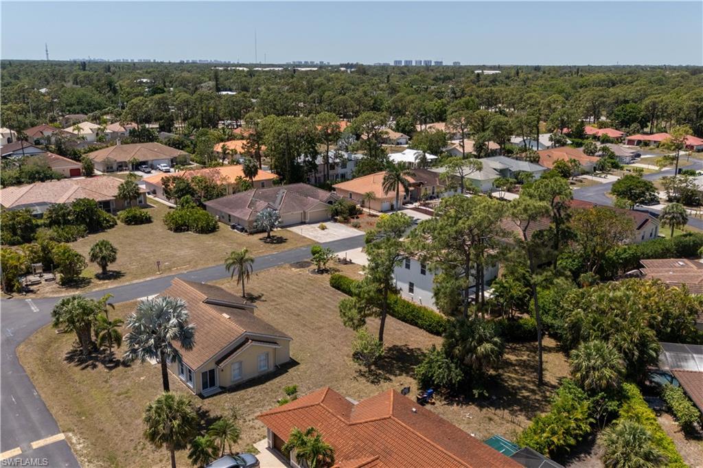 SPANISH GARDENS - Land