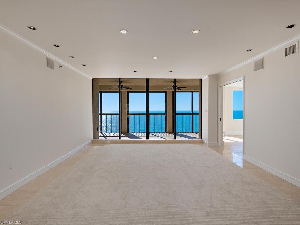 CARLYSLE AT BAY COLONY - Residential