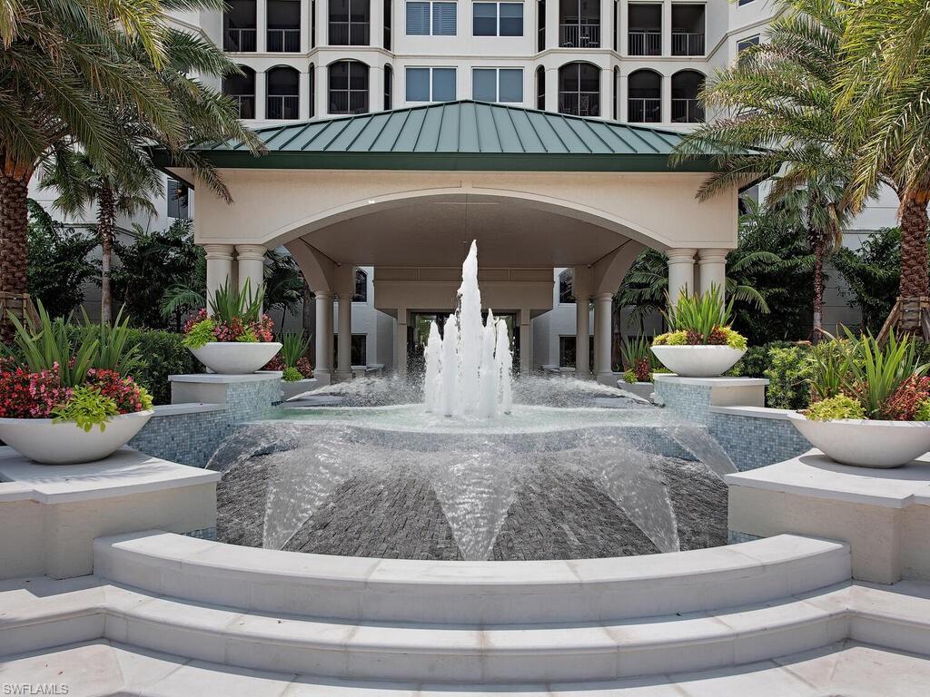 CARLYSLE AT BAY COLONY - Residential