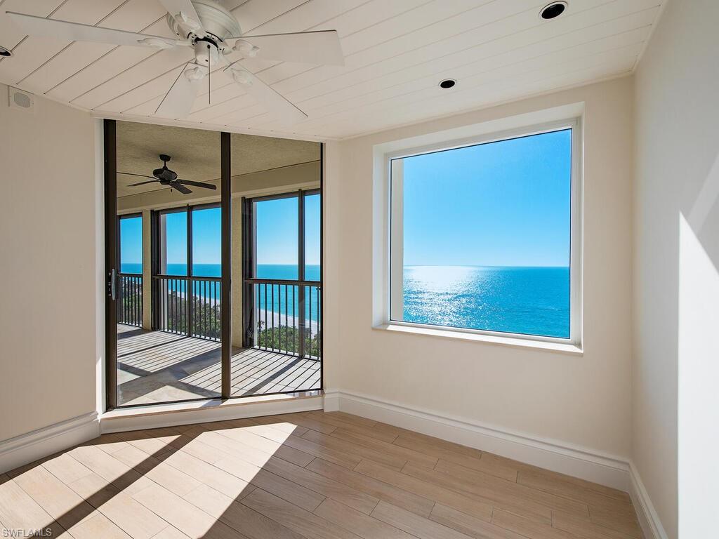 CARLYSLE AT BAY COLONY - Residential