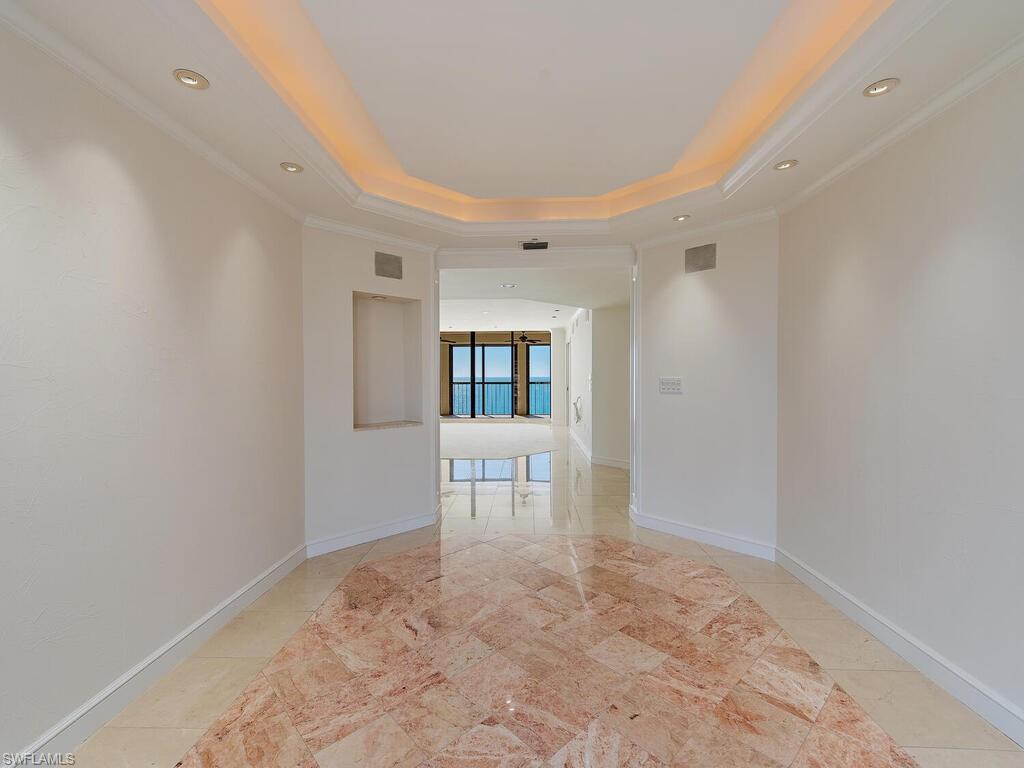 CARLYSLE AT BAY COLONY - Residential