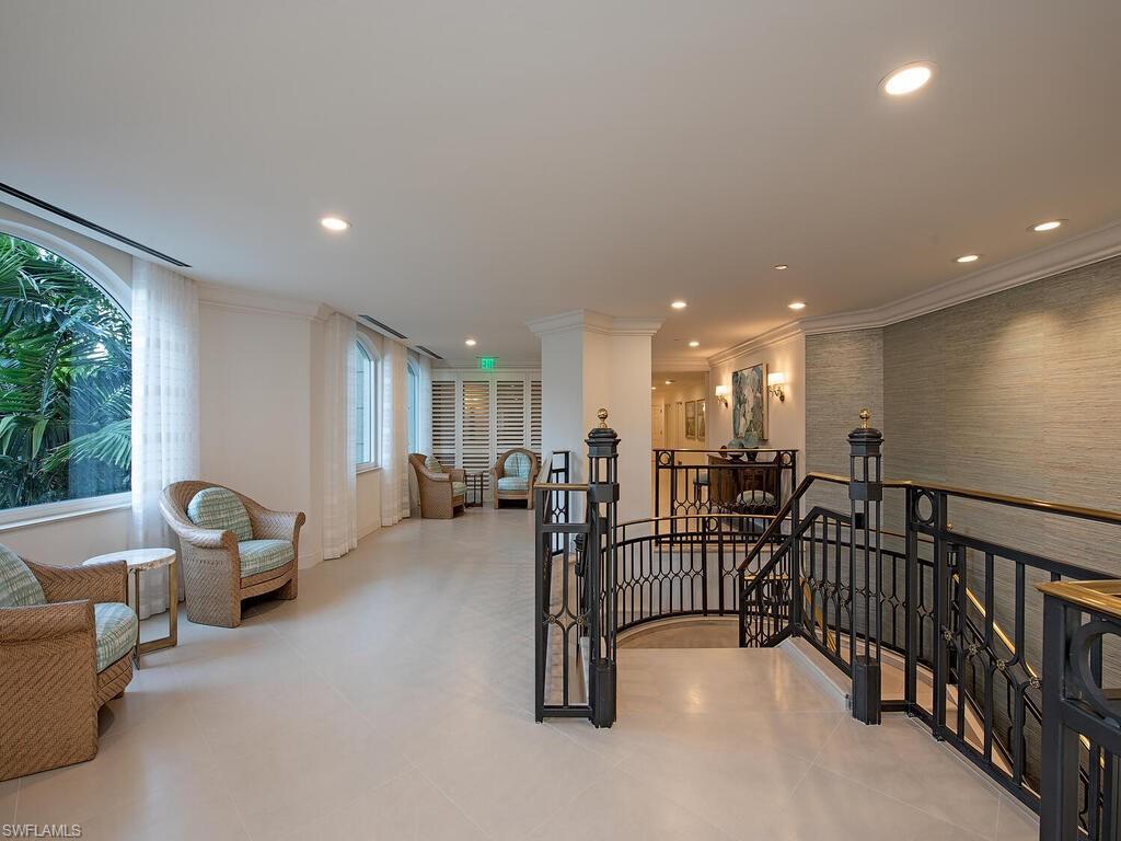 CARLYSLE AT BAY COLONY - Residential