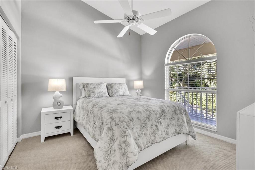 TWELVE OAKS - Residential